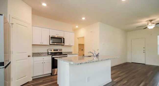Building Photo - 13507 Harefield Hollow Trl