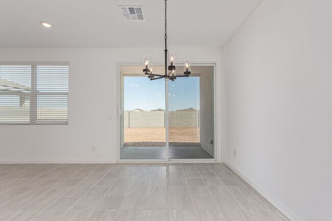 Foto del edificio - Stylish New 3-Bed Open Floor Plan