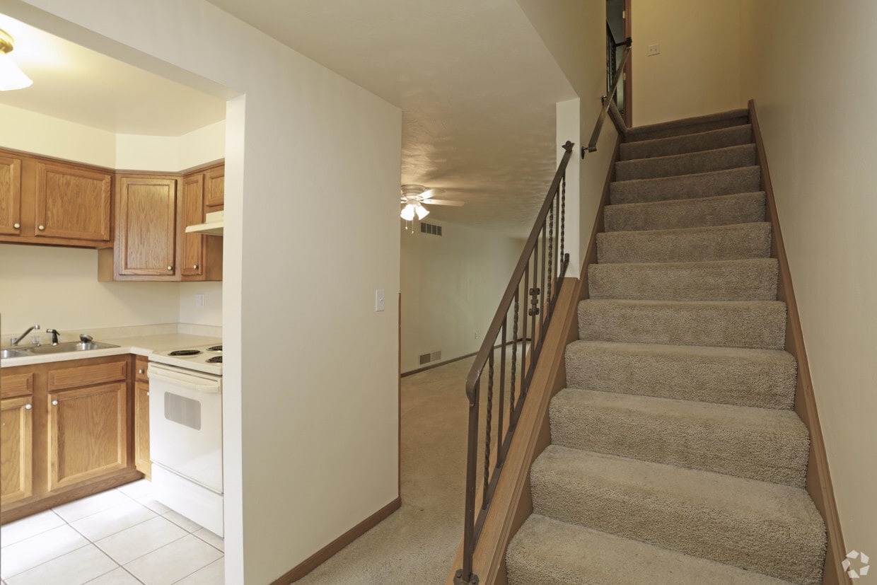 Primary Photo - Cabin Hill Place