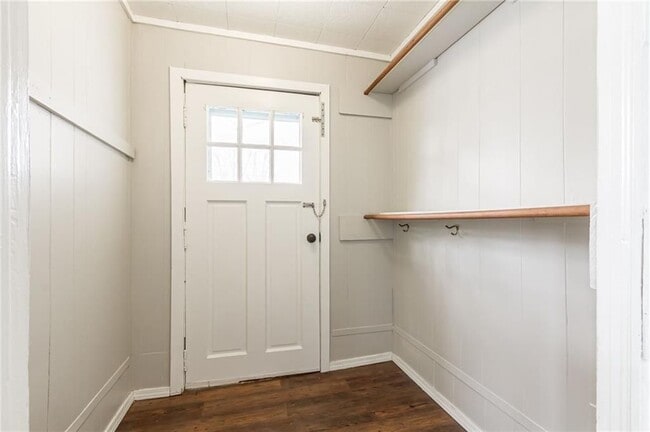 Building Photo - 98 South Ave