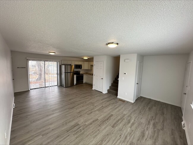 Foto del edificio - 3412 Carson Ave