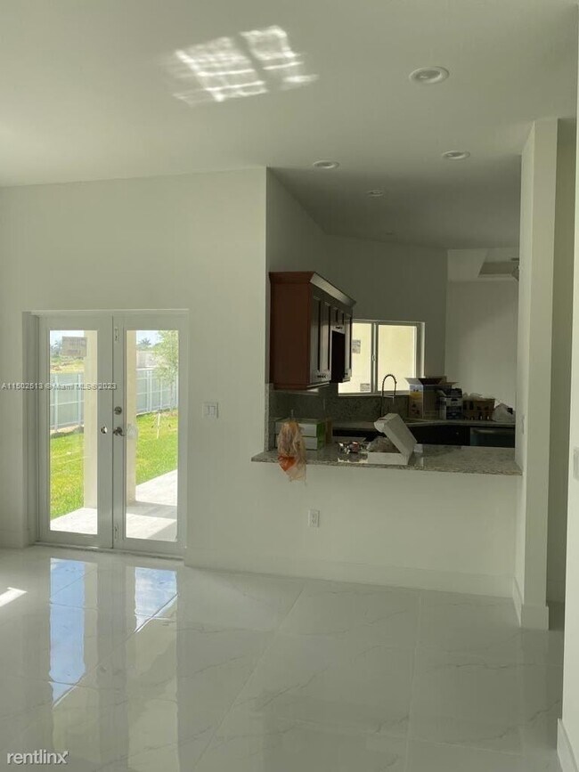 Foto del edificio - 4 br, 2.5 bath House - 27561 SW 162nd Ct