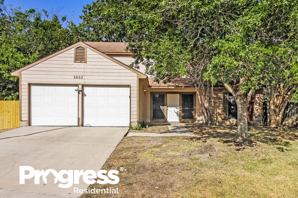 6803 Highland Bluffs, San Antonio, TX 78233 House Rental in San