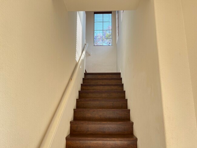 Foto del edificio - 649 Sumner Way