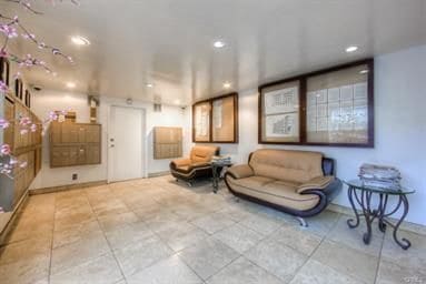 Building Photo - 335 Cedar Ave