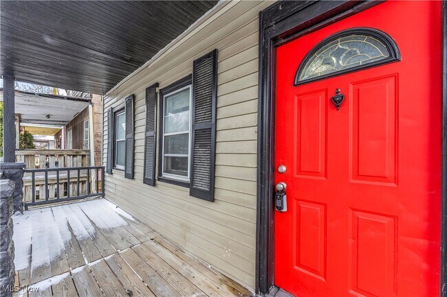 Foto del edificio - 14917 Darwin Ave