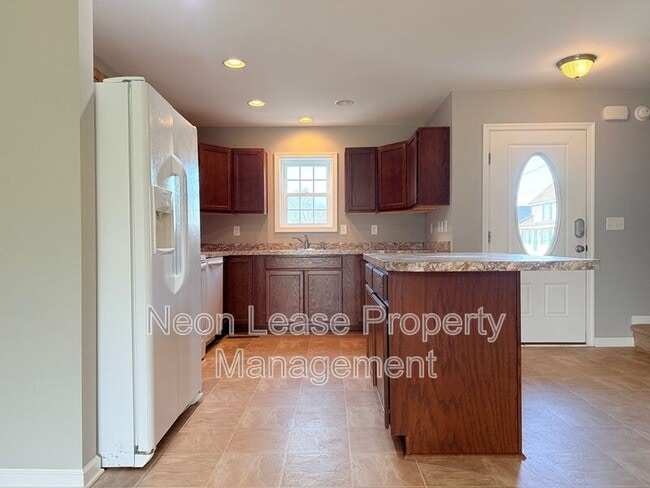 Building Photo - 129 Church St