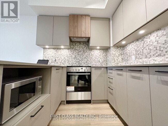 Building Photo - 20 Lagerfeld Dr