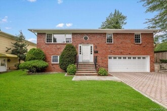 Building Photo - 649 White Plains Rd