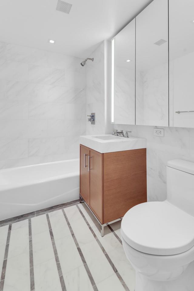 Building Photo - 2 bedroom in NEW YORK NY 10282