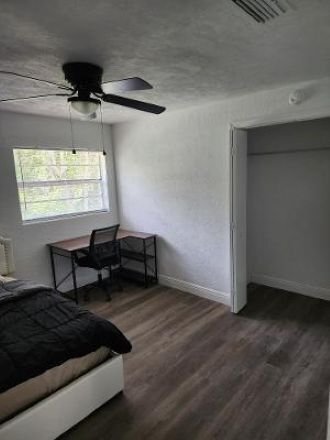 Foto del edificio - 3725 NW 8th Ave