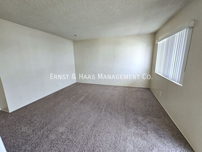 Building Photo - 9119 Rose St
