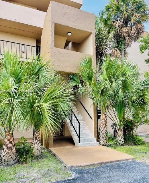 Foto del edificio - 402 NW 87th Ave