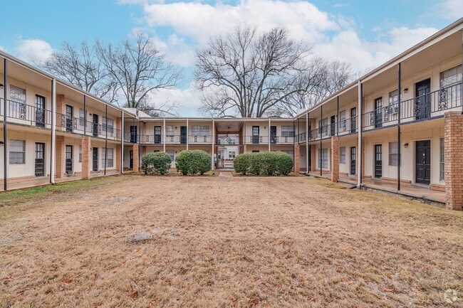 Building Photo - 3646 Spottswood Ave