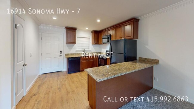 Building Photo - Oak Tree Apartments