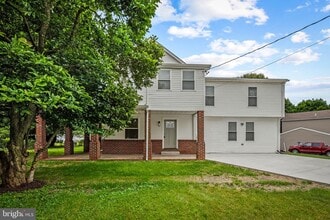Building Photo - 1520 Dorchester Ave