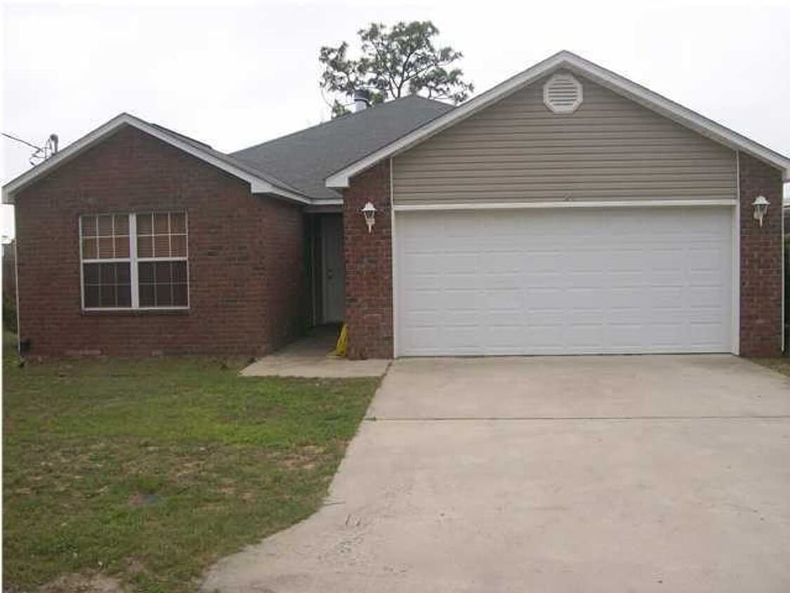 28 Cactus Rd, Mary Esther, FL 32569 House Rental in Mary Esther, FL