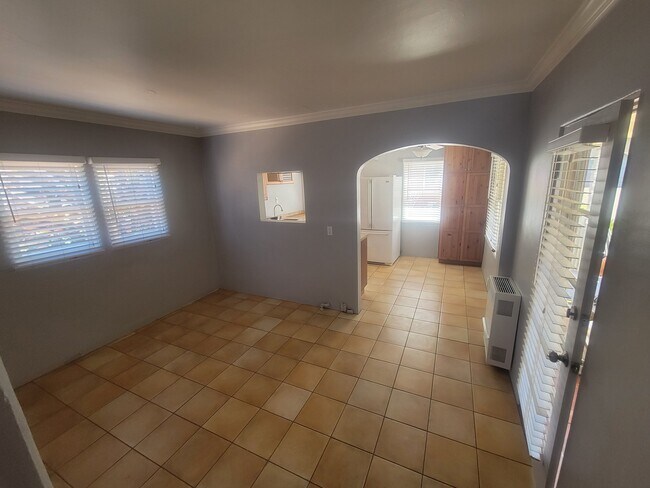 Foto del edificio - 4649 W Point Loma Blvd