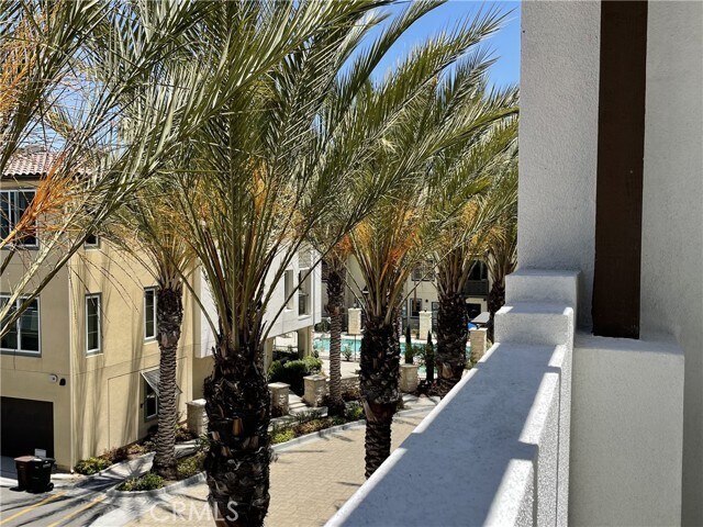 Foto del edificio - 3442 Doheny Way