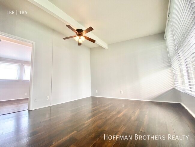 Building Photo - 5706 La Mirada Ave
