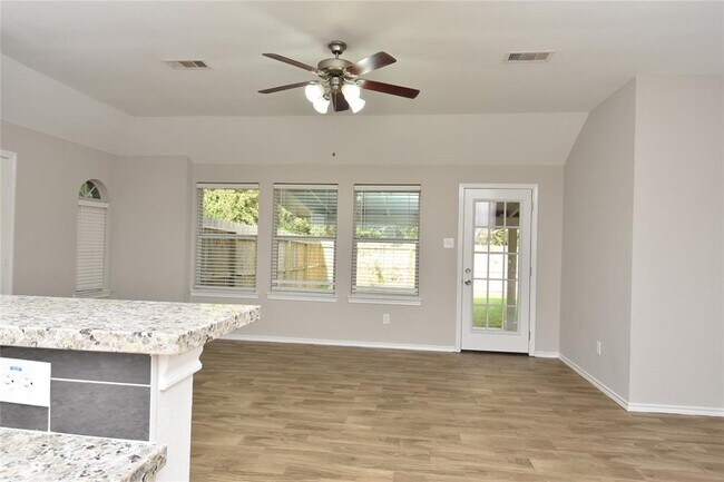 Building Photo - 5703 Picacho Ln