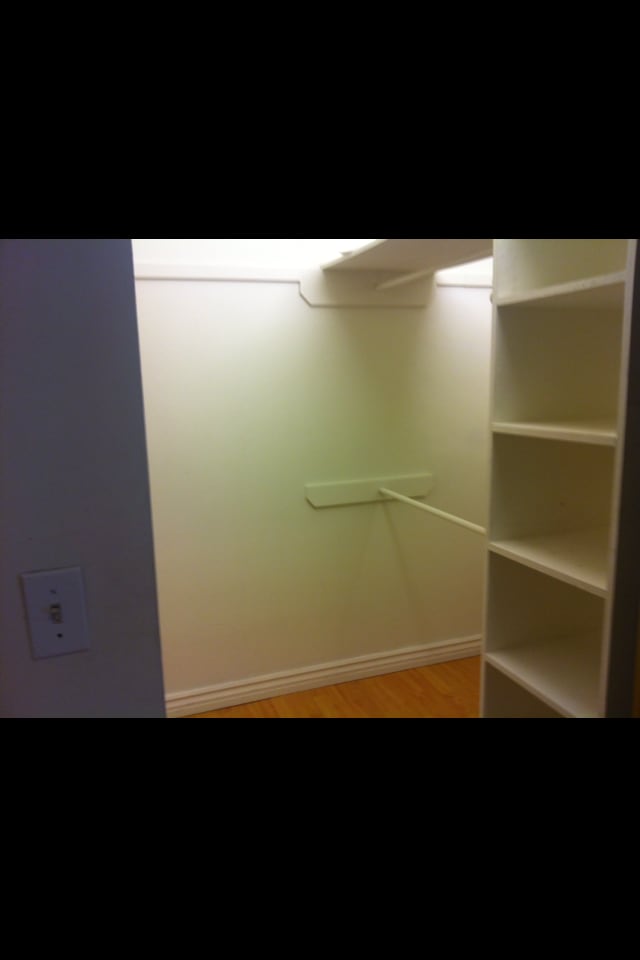 Walk-in Closet - 3252 Dos Palos Dr