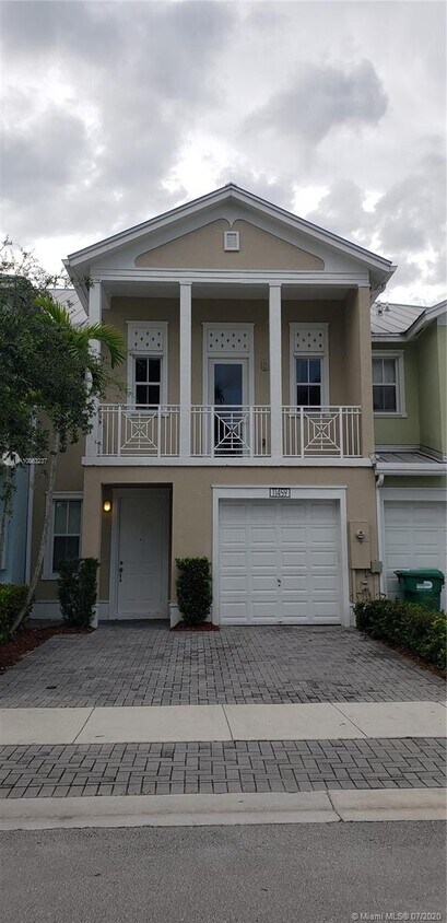 Foto principal - 11459 NW 75th Ln