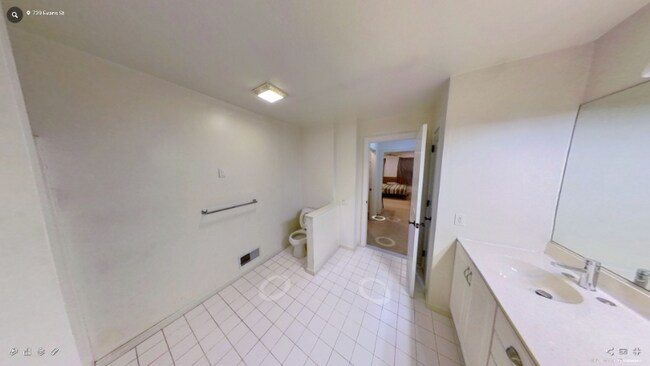 Foto del edificio - 729 Evans St