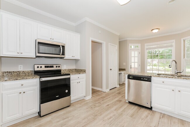 Foto del edificio - 1702 Woodstone Cove SE
