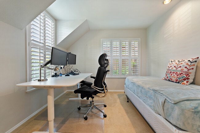 Foto del edificio - 639 1st St