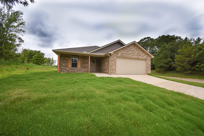 Primary Photo - Brick 3 Bedroom Home in Moundville!