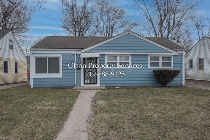 Primary Photo - 1219 Cass St