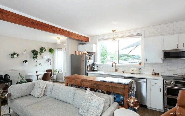 Foto del edificio - 2606 E Madison St