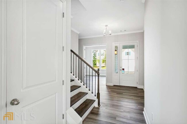 Building Photo - 644 Stoneview Dr