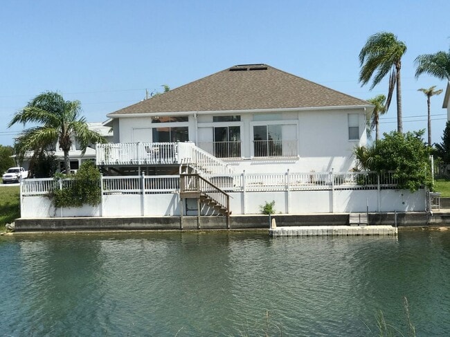 Building Photo - 3464 Amberjack Dr