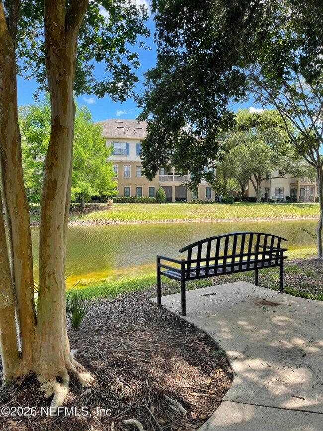 Foto del edificio - 12700 Bartram Park Blvd