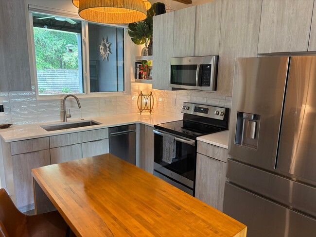 Photo - 301 Martin St Townhome