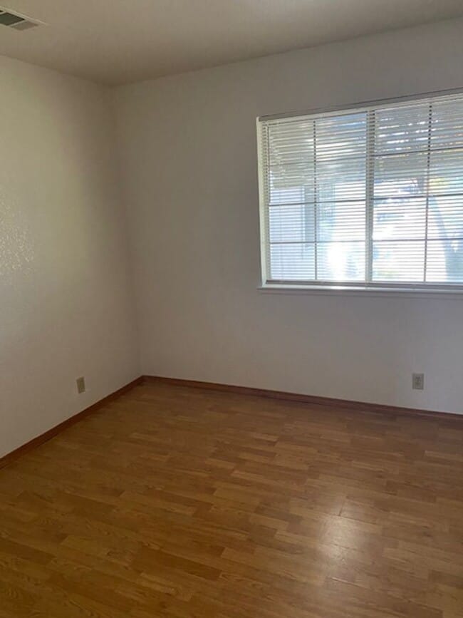 Foto del edificio - Nice Home in Peppertree Subdivision!! Coming Soon!