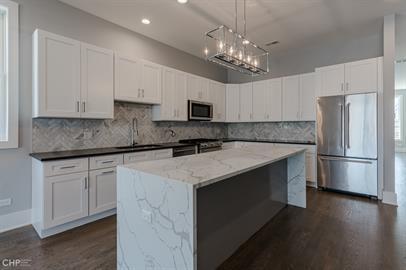 Foto del edificio - 562 W 18th St