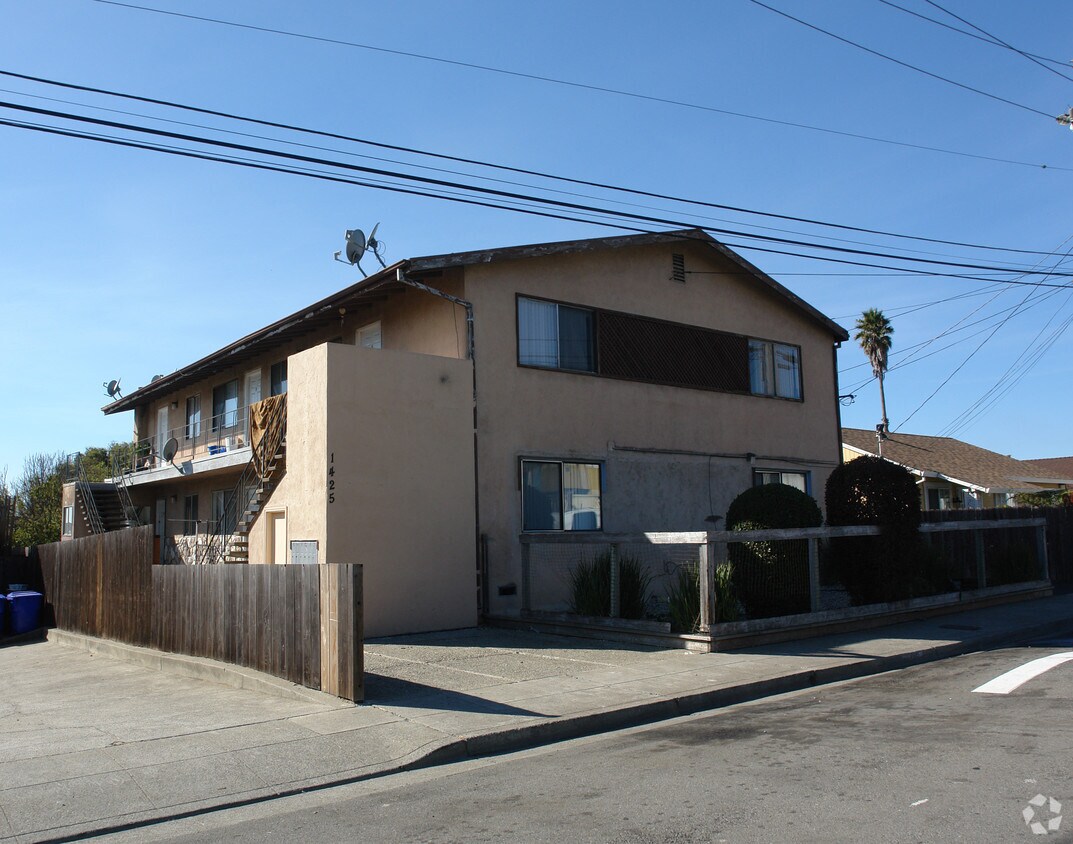 Primary Photo - 1425 Ventura Ave