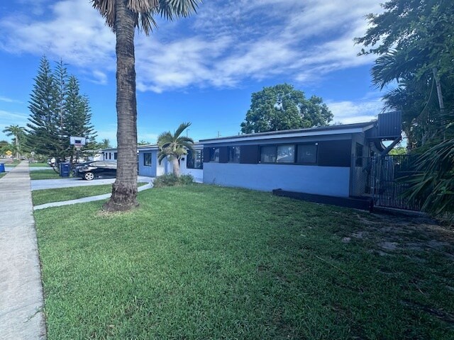 Photo - 2525 NE 214th St House