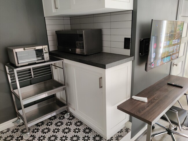 Building Photo - 1326 Londonderry View Dr