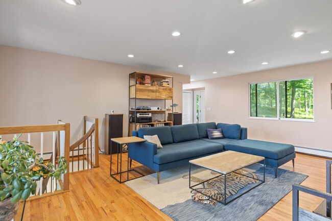 Building Photo - 79 Seth Low Mountain Rd