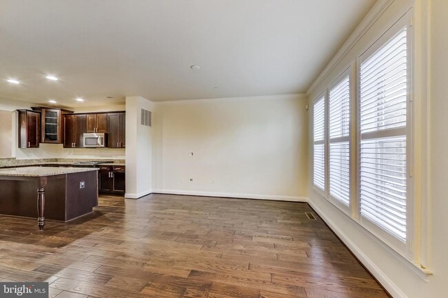 Foto del edificio - 16125 Redland Rd