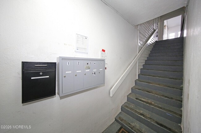 Building Photo - 199 Myrtle Ave