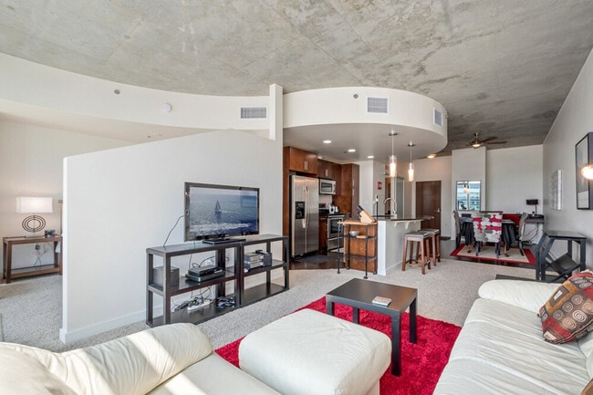 Building Photo - 1500 Champa St