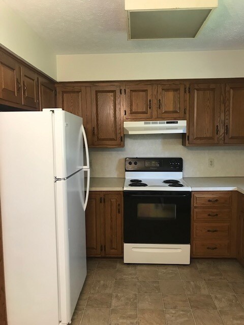 Foto del edificio - 8149 E Lincoln Way