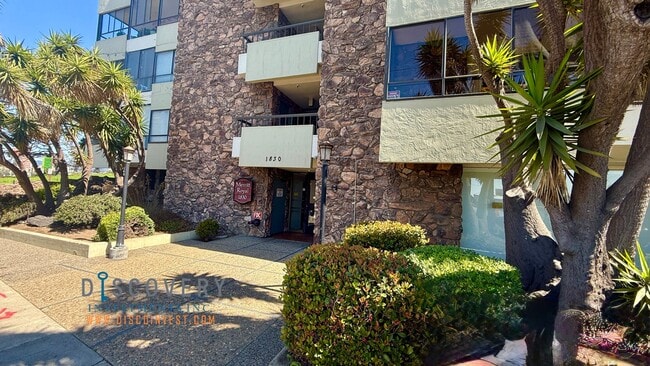 Photo - Lake Merritt Condominium 2 Bedroom, 2 Bath...
