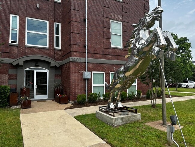 Photo - 1403 Corinth St Apartment