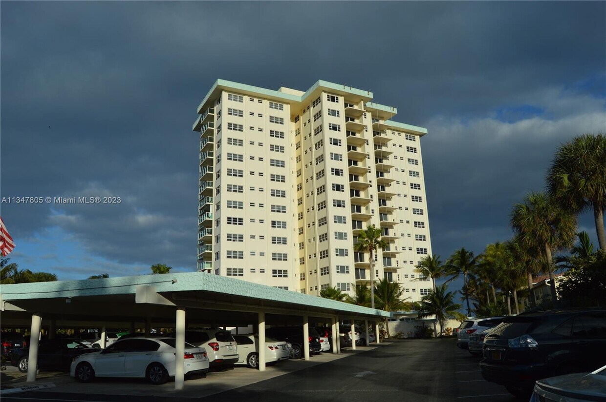 Foto principal - 6000 N Ocean Blvd